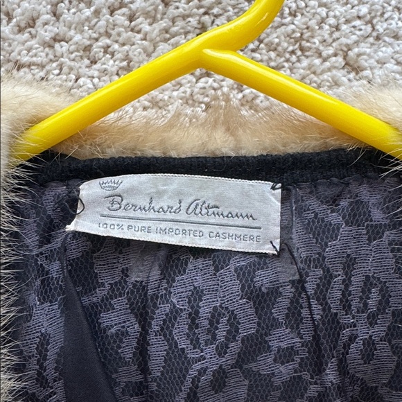 Vintage Black Sweater with Fur Collar - Picture 7 of 14